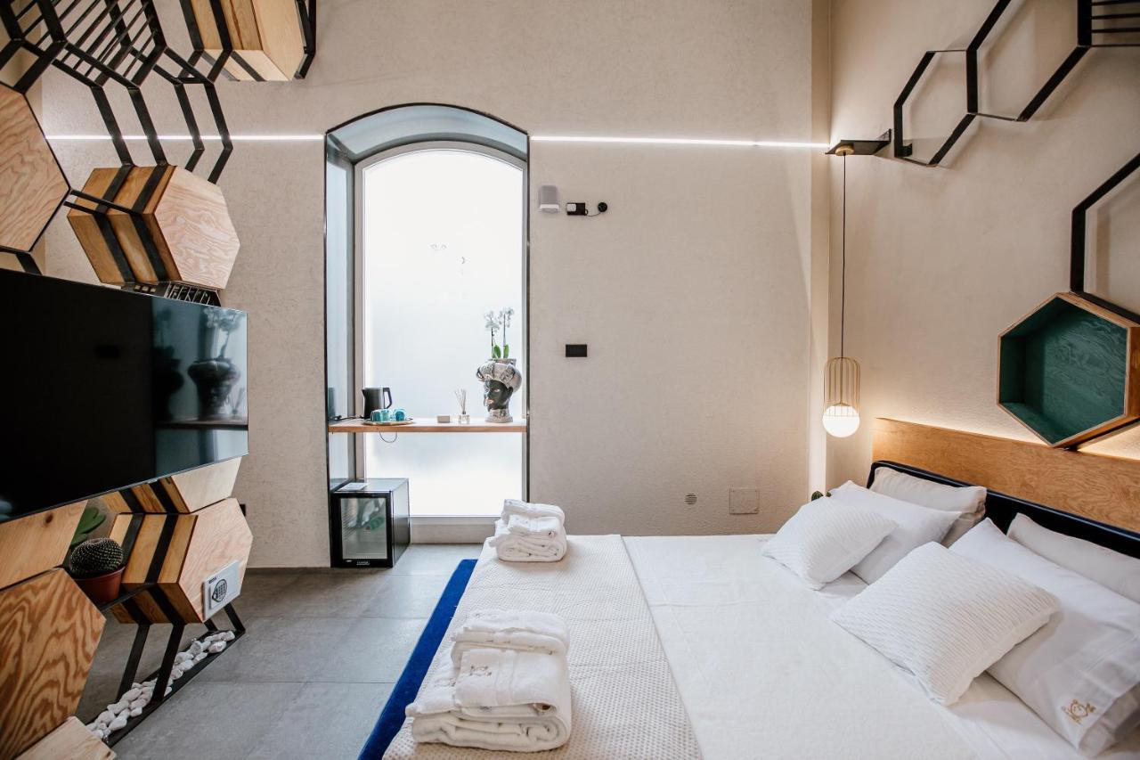 Ficopala Suites Syracuse ภายนอก รูปภาพ